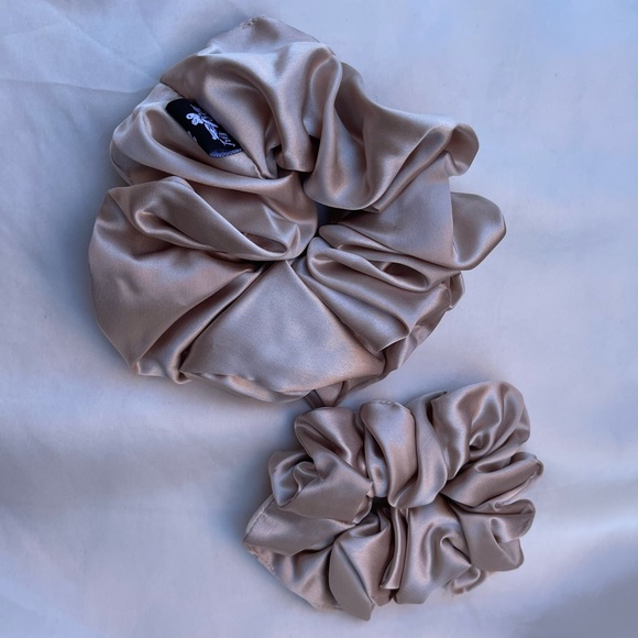 Très Silk - Silk Large Scrunchie 100% Mulberry - Picture 5 of 5